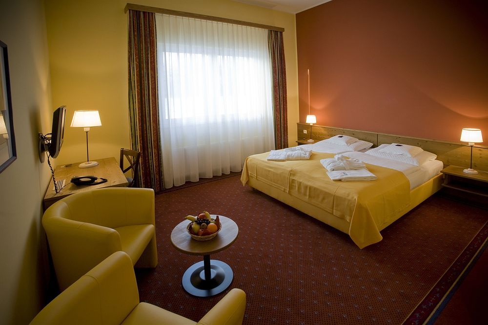 Hotel Hamburg-Wittenburg Van Der Valk ภายนอก รูปภาพ