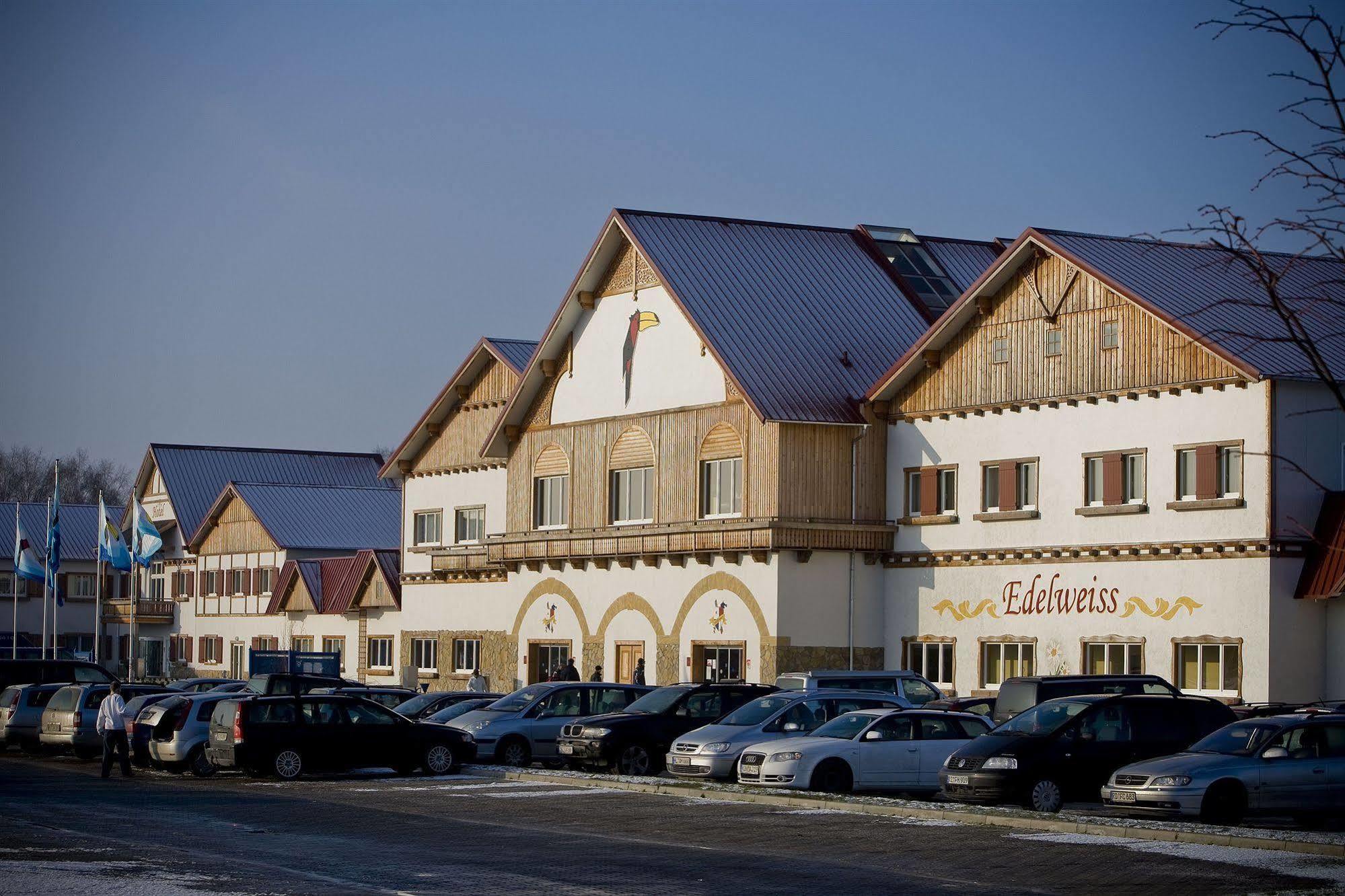 Hotel Hamburg-Wittenburg Van Der Valk ภายนอก รูปภาพ